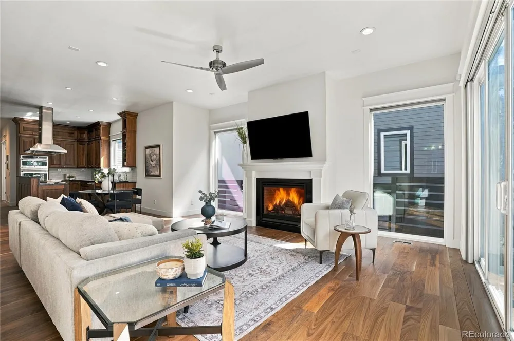 3275 S Logan Street Englewood, CO 80113