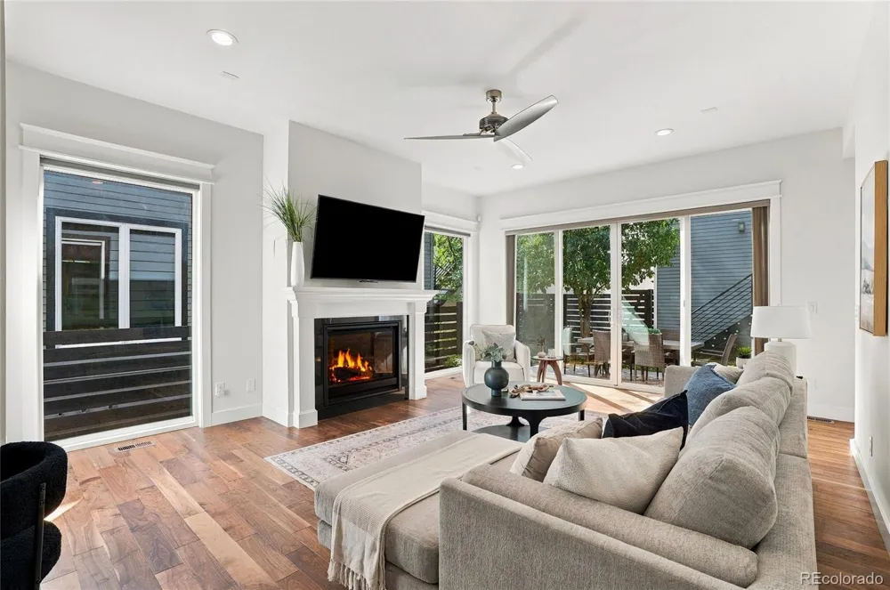 3275 S Logan Street Englewood, CO 80113