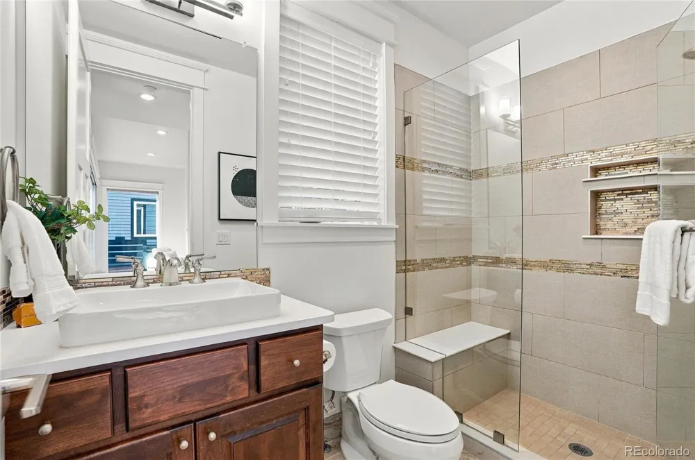 3275 S Logan Street Englewood, CO 80113