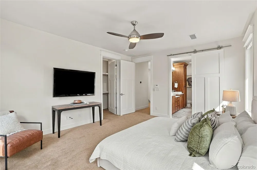 3275 S Logan Street Englewood, CO 80113