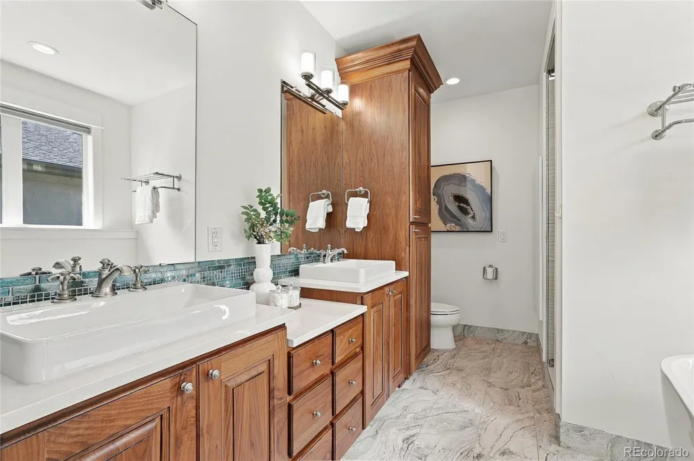 3275 S Logan Street Englewood, CO 80113