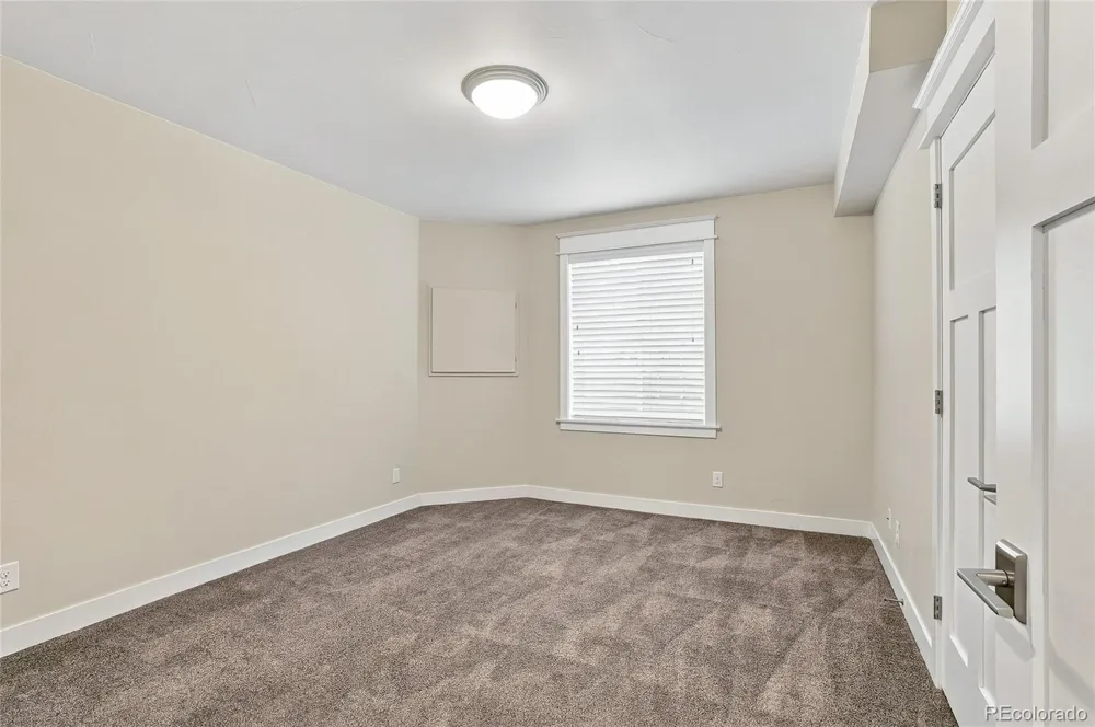 3275 S Logan Street Englewood, CO 80113