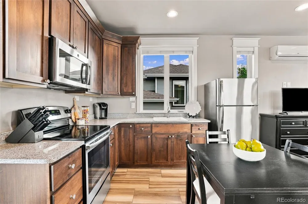 3275 S Logan Street Englewood, CO 80113