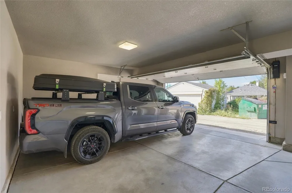 3275 S Logan Street Englewood, CO 80113