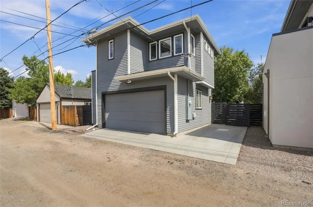 3275 S Logan Street Englewood, CO 80113