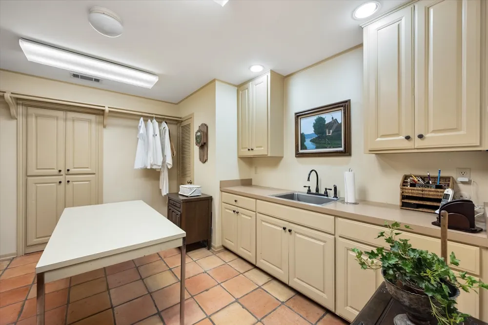 305 County Road 0008 Corsicana, TX 75110