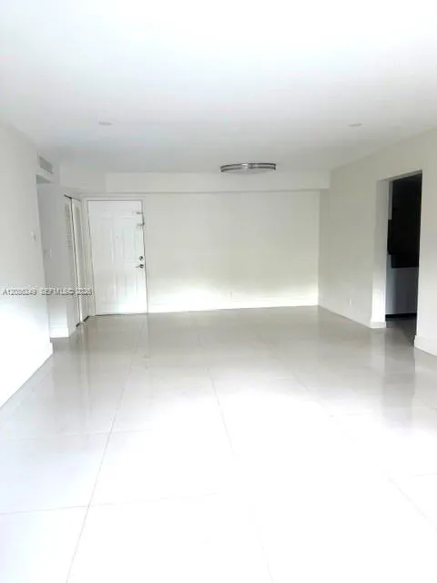 18111 NW 68th Ave #I105 Hialeah, FL 33015