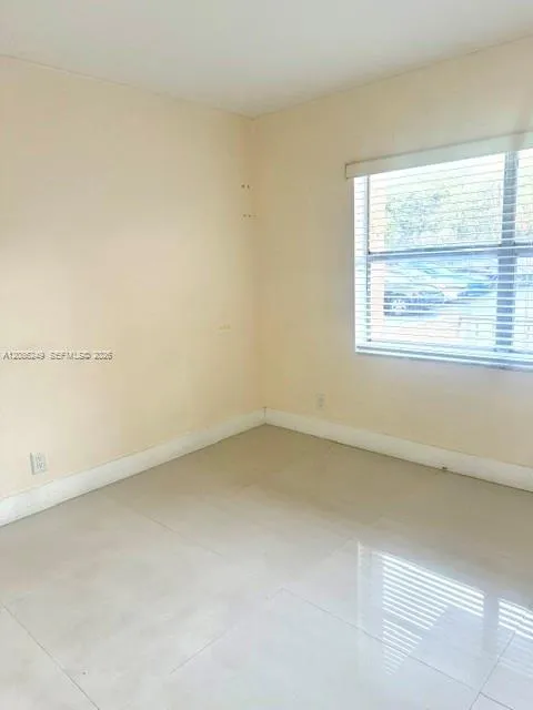 18111 NW 68th Ave #I105 Hialeah, FL 33015