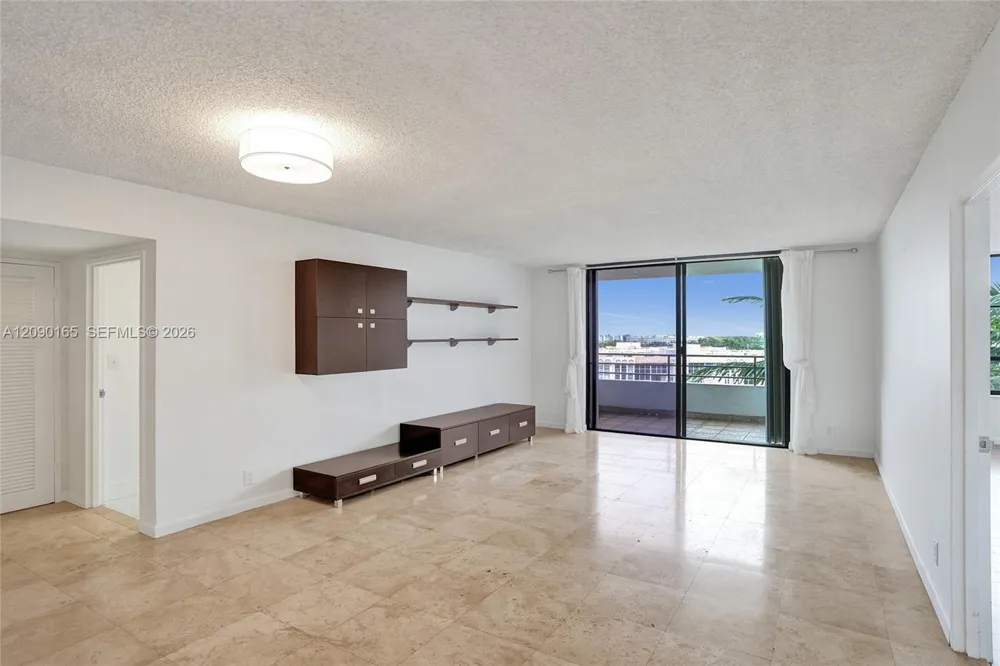 500 Three Islands Blvd #408 Hallandale Beach, FL 33009