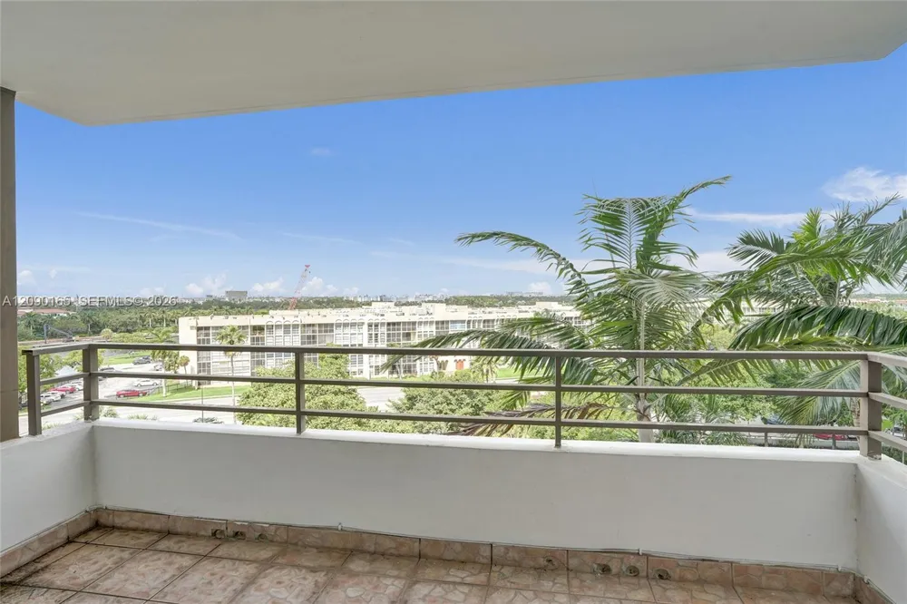 500 Three Islands Blvd #408 Hallandale Beach, FL 33009