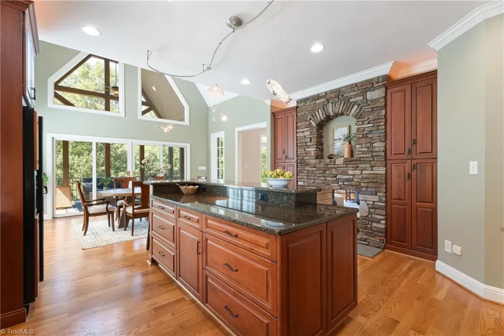 191 Wellsprings Court Pfafftown, NC 27040