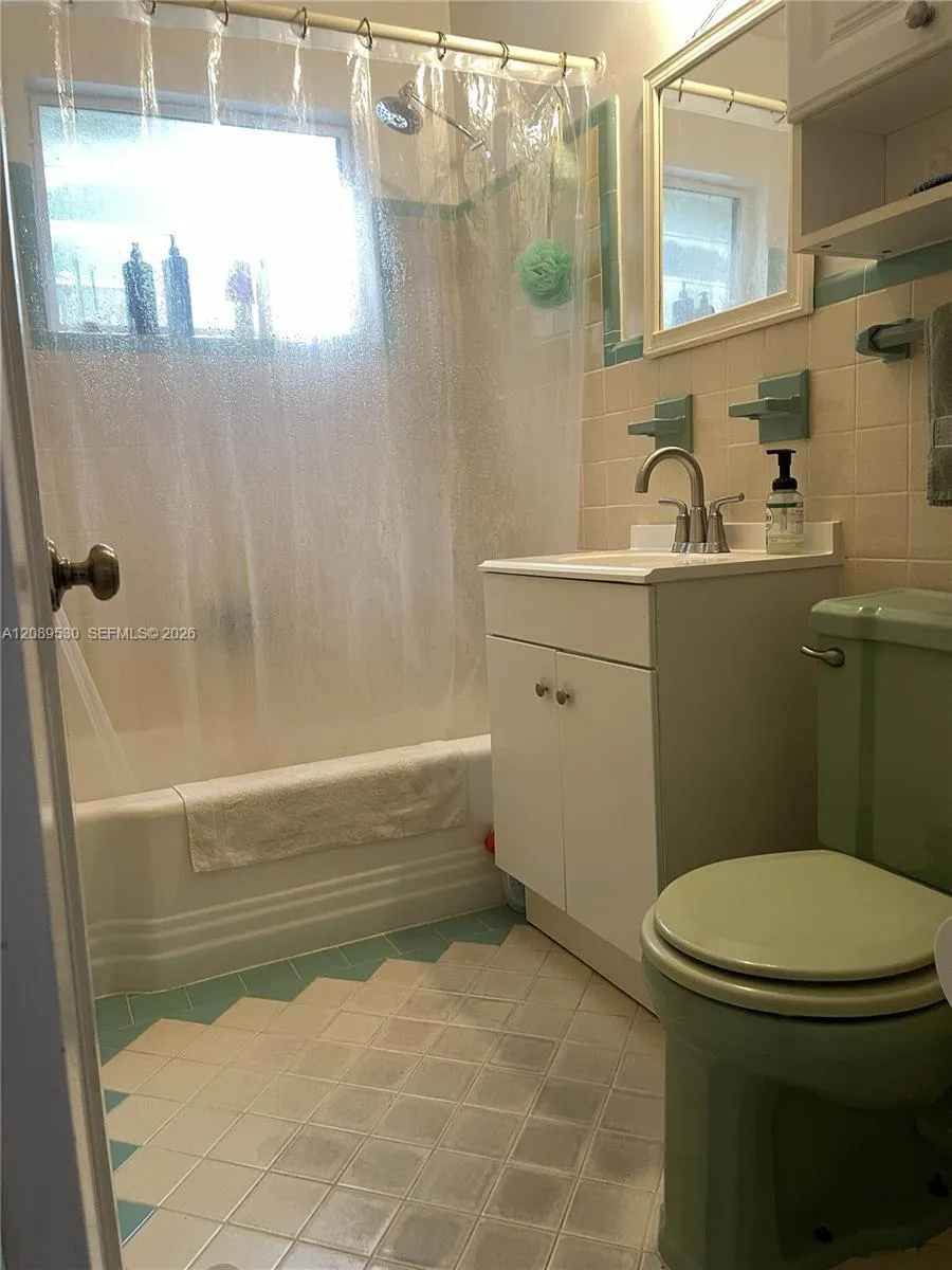 6711 SW 63rd Ave South Miami, FL 33143