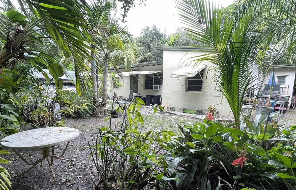 6711 SW 63rd Ave South Miami, FL 33143