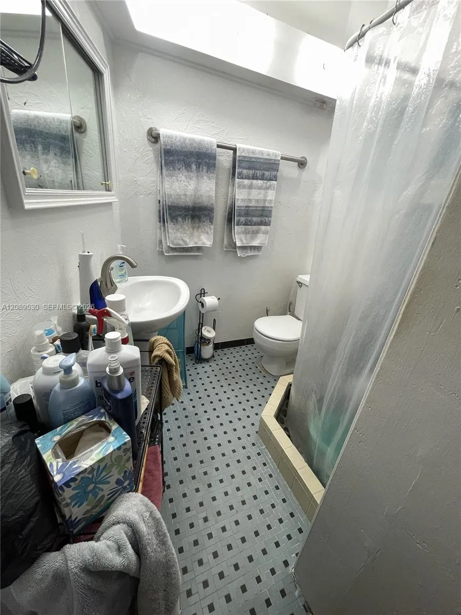 6711 SW 63rd Ave South Miami, FL 33143