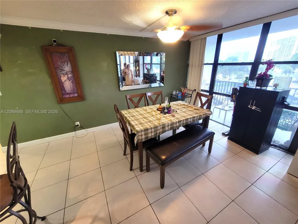 800 Parkview Dr #309 Hallandale Beach, FL 33009