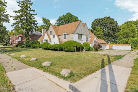 10035 W Outer Drive