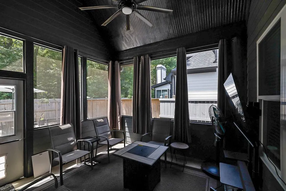 2731 Villa Irwin Chase Southwest Marietta, GA 30064