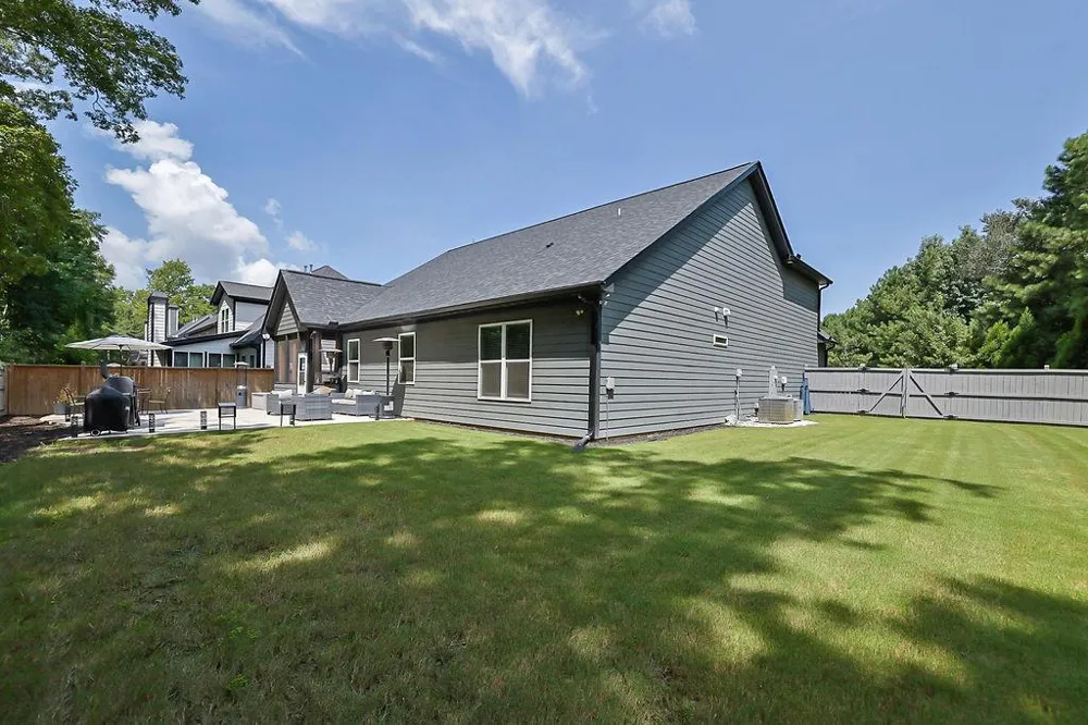 2731 Villa Irwin Chase Southwest Marietta, GA 30064