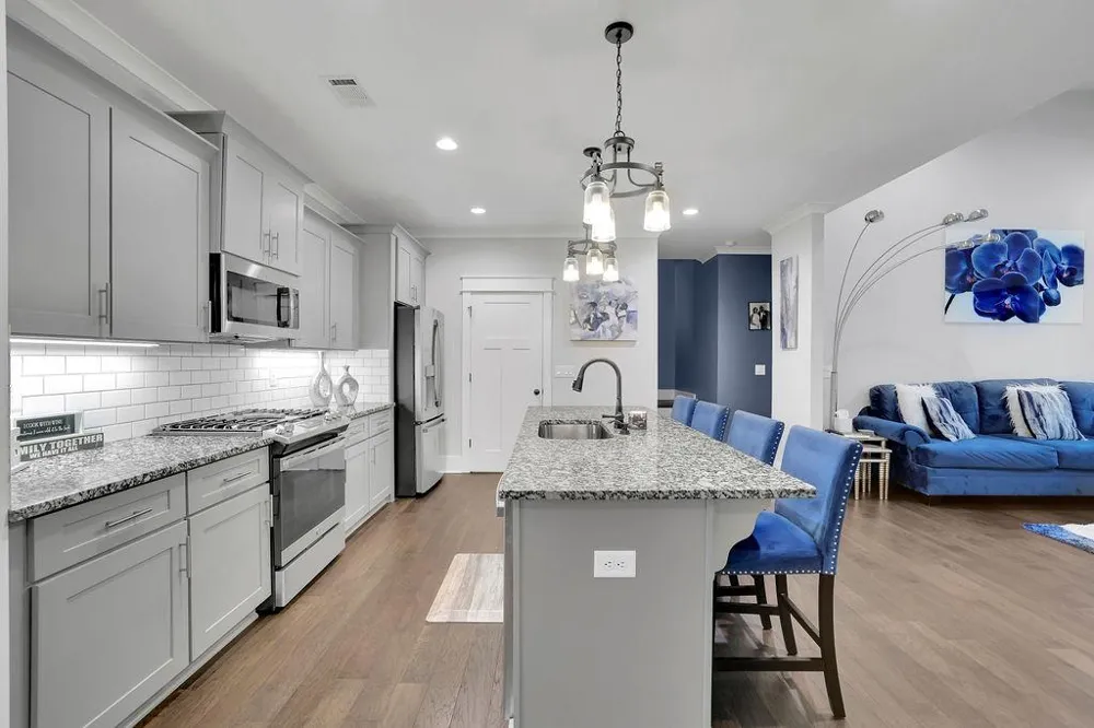 2731 Villa Irwin Chase Southwest Marietta, GA 30064