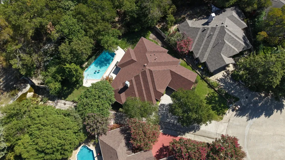 9758 Vinewood Drive Dallas, TX 75228
