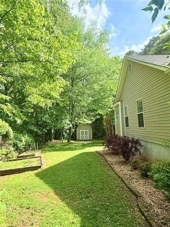 164 Flagman Street Dawsonville, GA 30534