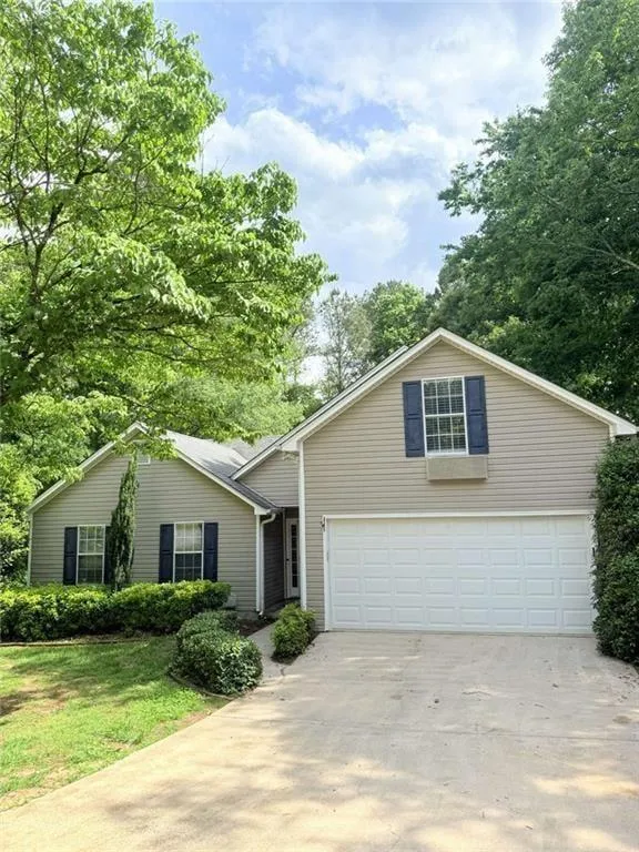 164 Flagman Street Dawsonville, GA 30534