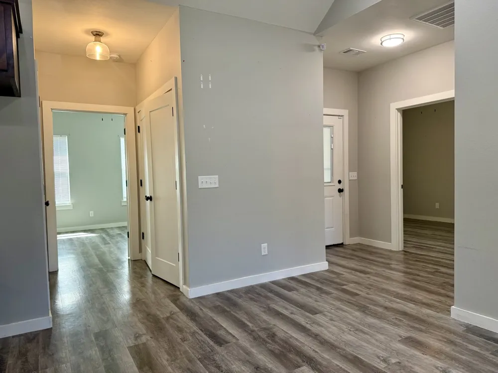 120 W Fairview Street Blossom, TX 75416
