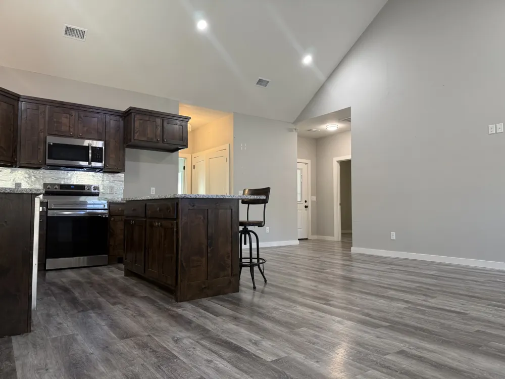 120 W Fairview Street Blossom, TX 75416