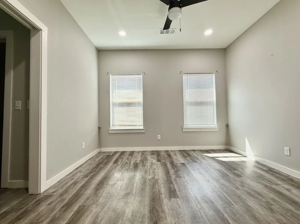 120 W Fairview Street Blossom, TX 75416