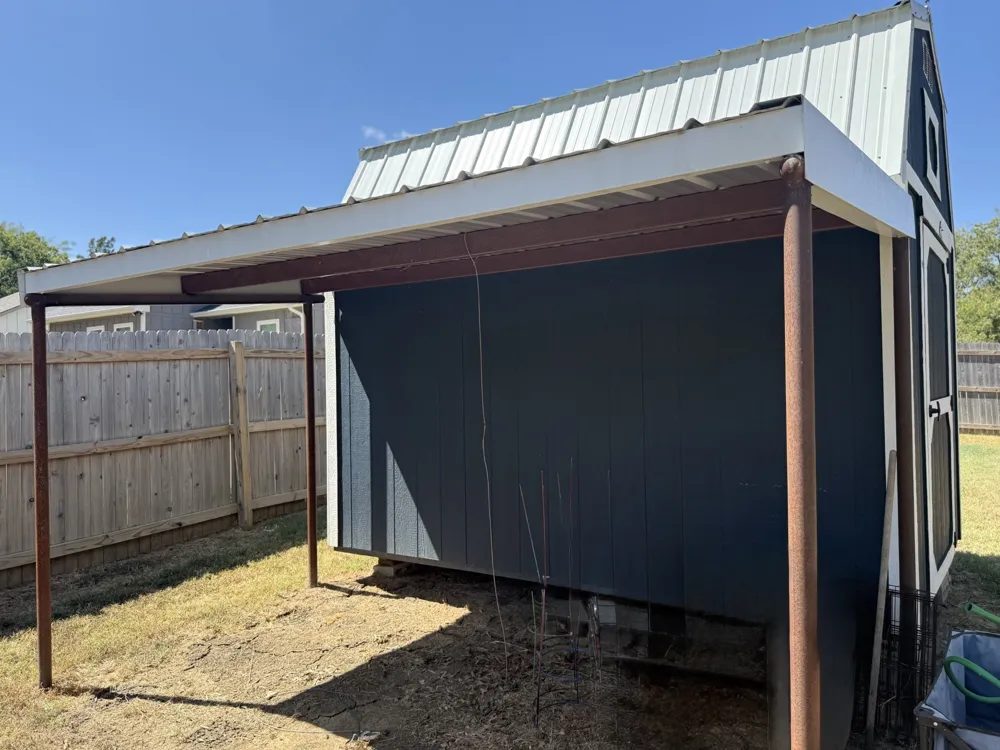 120 W Fairview Street Blossom, TX 75416
