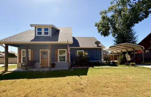 120 W Fairview Street