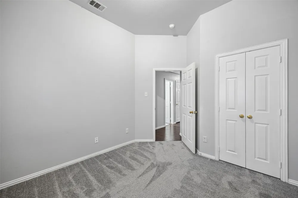616 Kari Anne Lane DeSoto, TX 75115