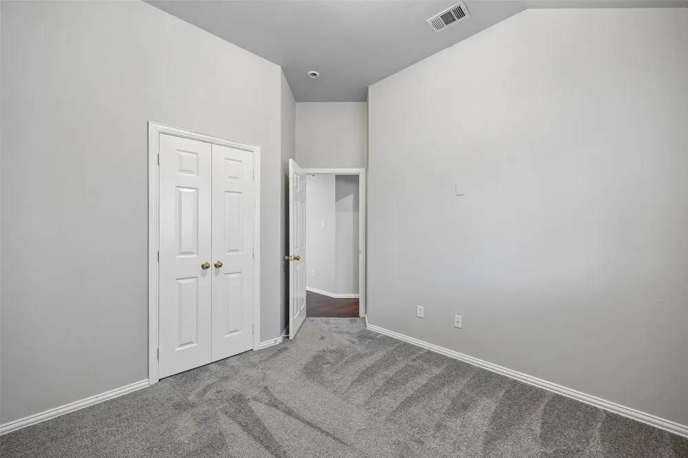616 Kari Anne Lane DeSoto, TX 75115