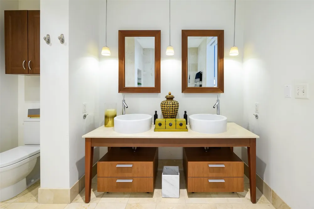 2200 Victory Avenue #2401 Dallas, TX 75219