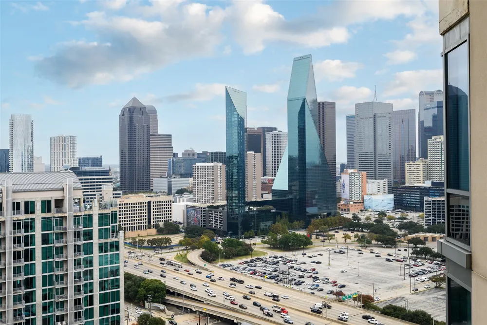 2200 Victory Avenue #2401 Dallas, TX 75219