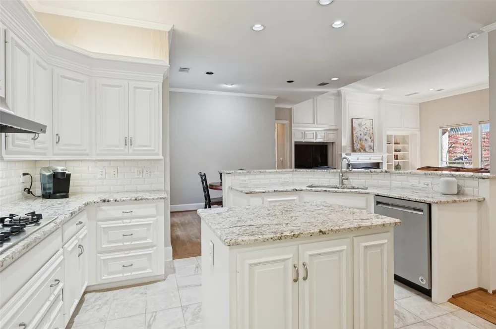 5929 Newgate Lane Plano, TX 75093