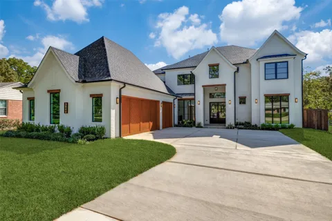 3842 Eaton Drive