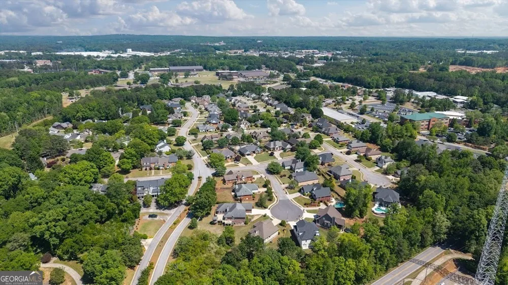 110 Emily CT Carrollton, GA 30117