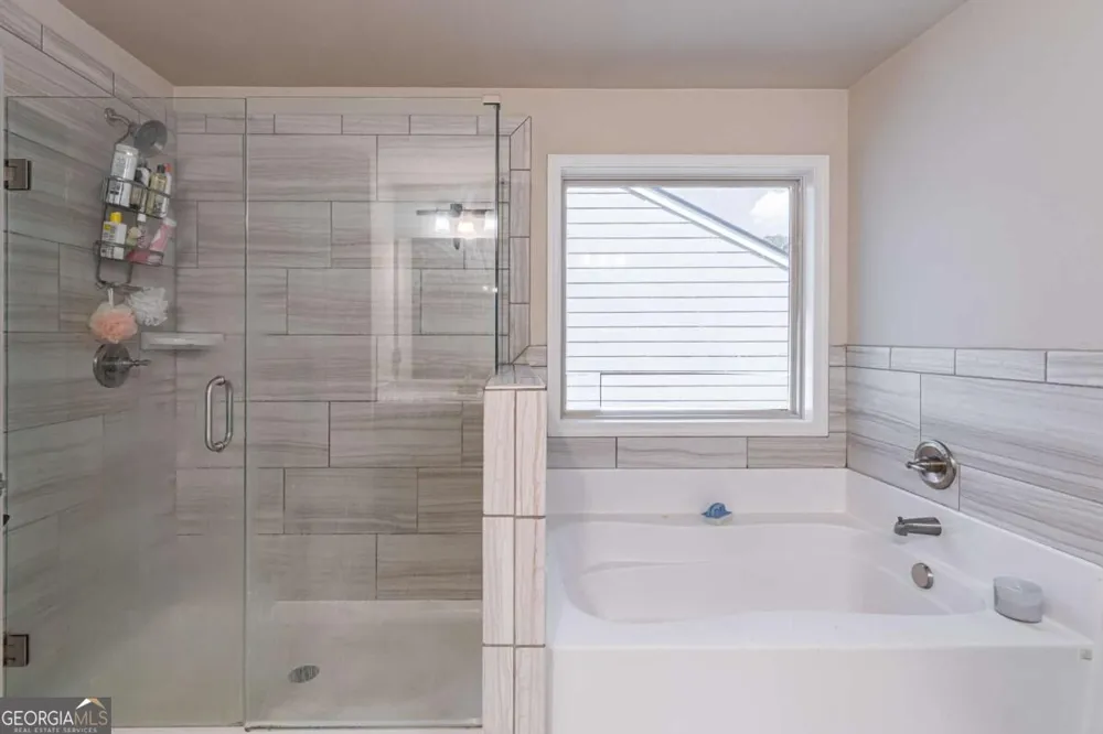 103 Creekside Bluff WAY Auburn, GA 30011