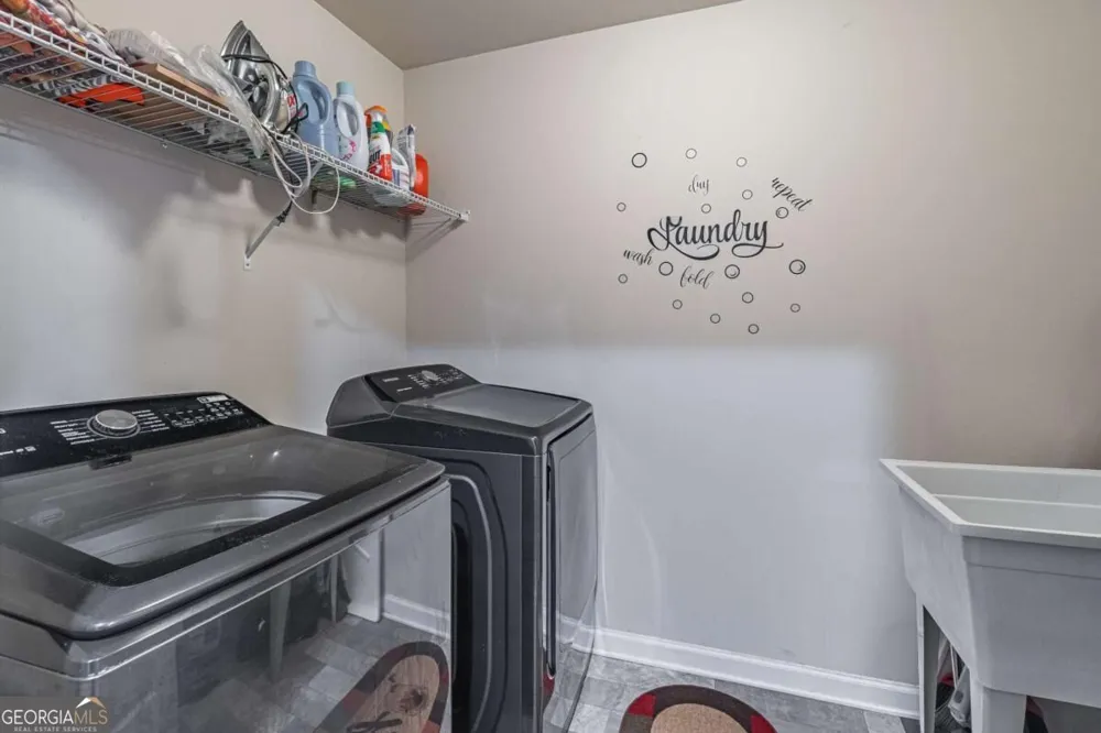 103 Creekside Bluff WAY Auburn, GA 30011