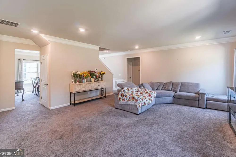 103 Creekside Bluff WAY Auburn, GA 30011