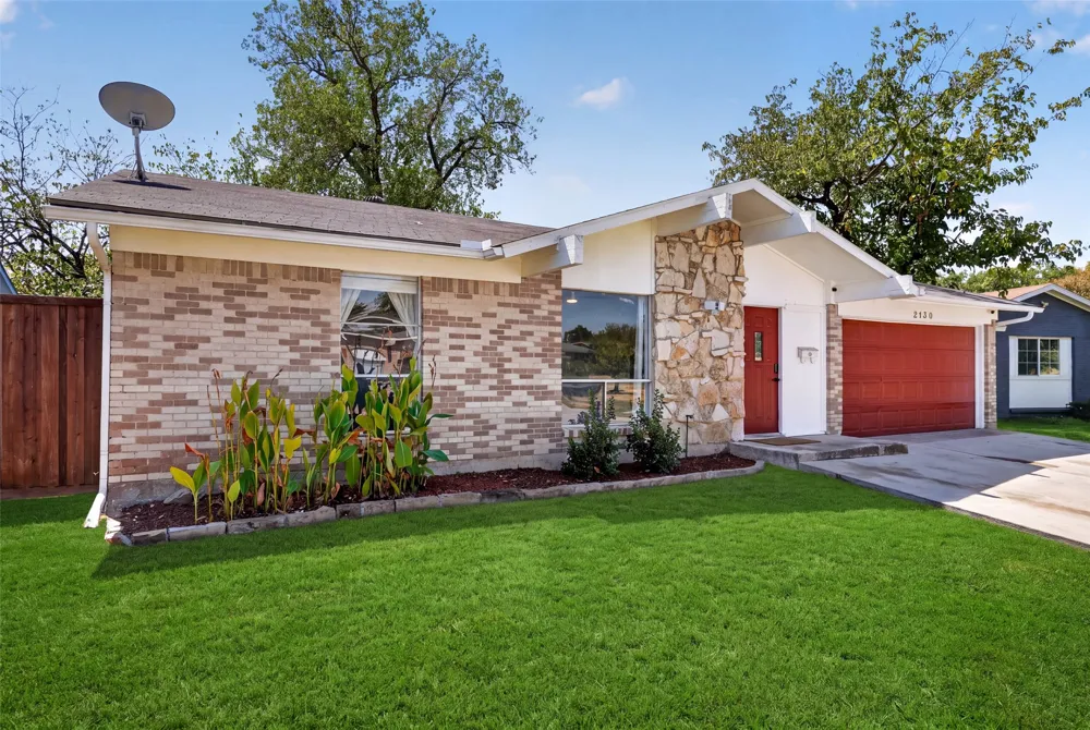 2130 Bowie Drive Carrollton, TX 75006