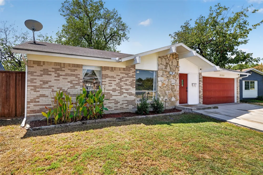 2130 Bowie Drive Carrollton, TX 75006