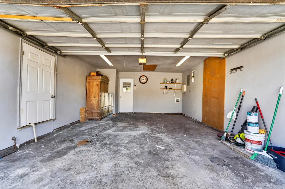 2130 Bowie Drive Carrollton, TX 75006
