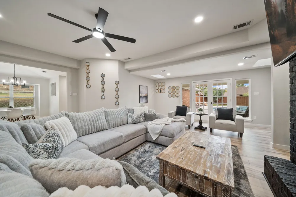 2805 Colleen Drive Garland, TX 75043