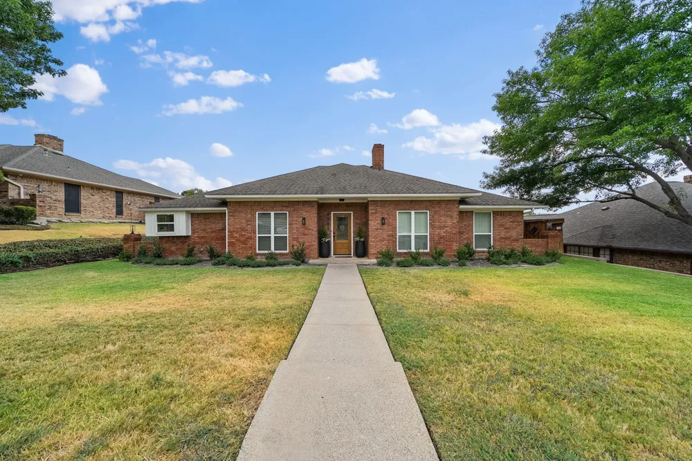 2805 Colleen Drive Garland, TX 75043