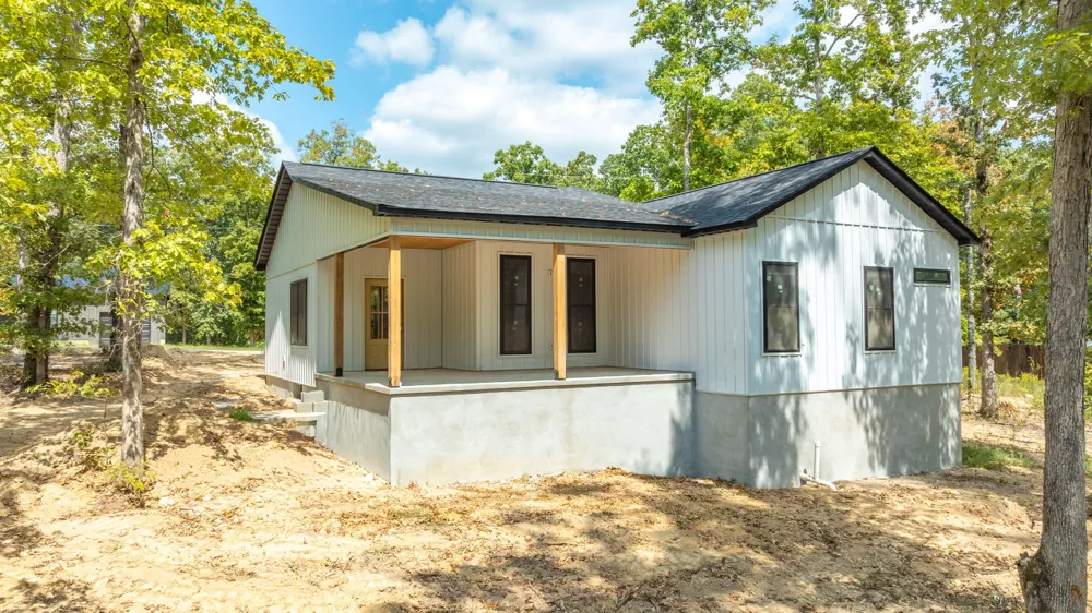 163 Countrywood Ln Hohenwald, TN 38462