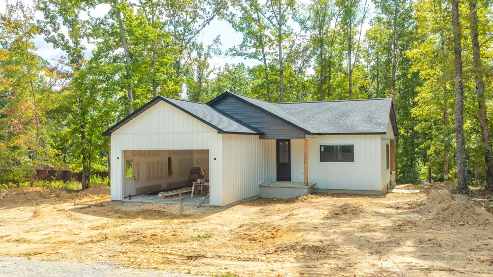 163 Countrywood Ln Hohenwald, TN 38462