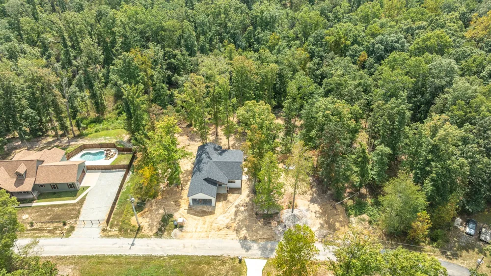 163 Countrywood Ln Hohenwald, TN 38462