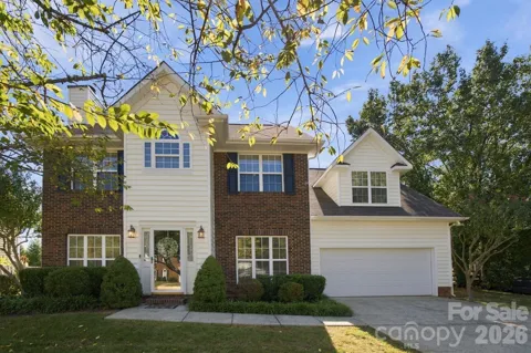 2807 Edgebrook Circle